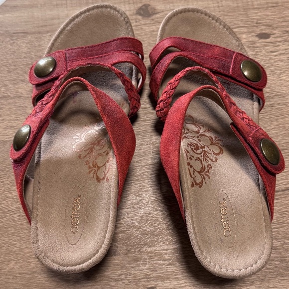 AETREX Womenβs Platform velcro Adjustable Red Suede Strappy Sandals size 7 - Picture 3 of 14